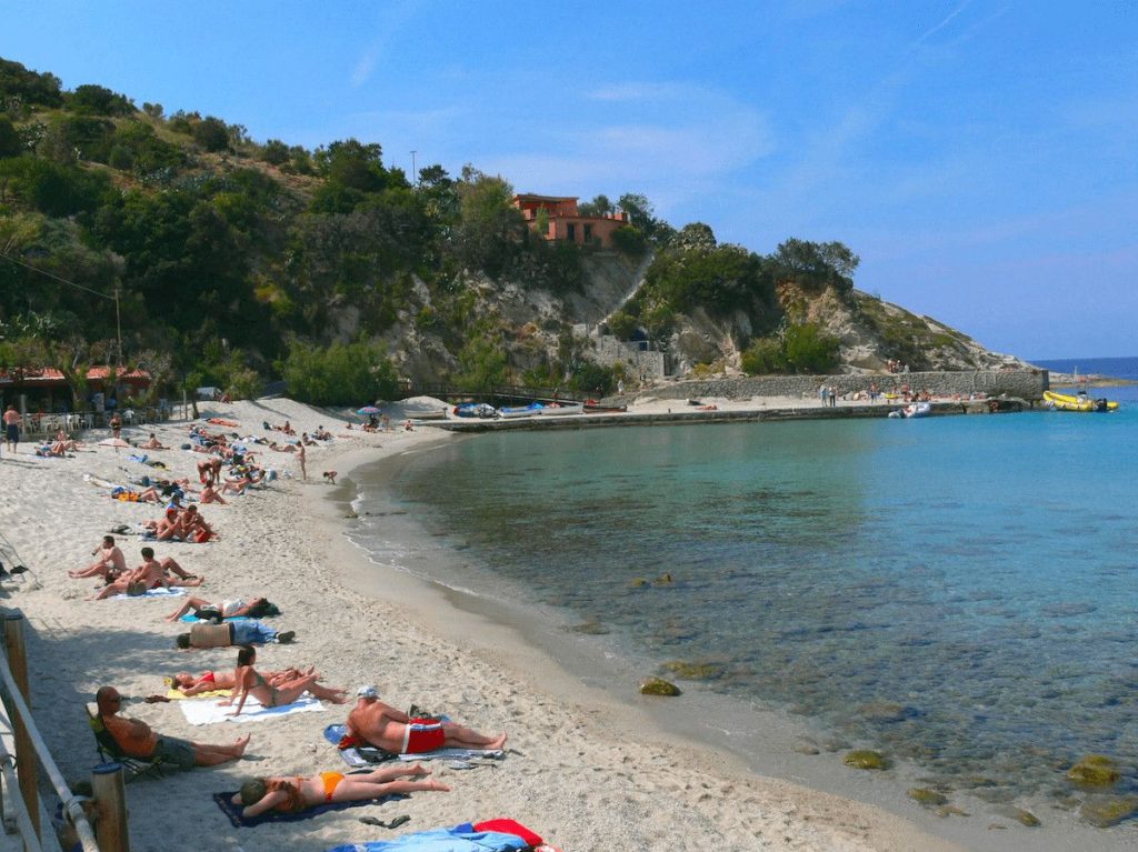 Le spiagge elbane di Marina di Campo, Procchio e Sant’Andrea